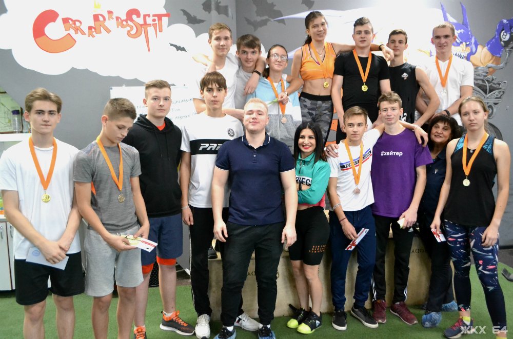 Фитнес-клуб «MaxiFit» провёл соревнования по кроссфиту среди подростков